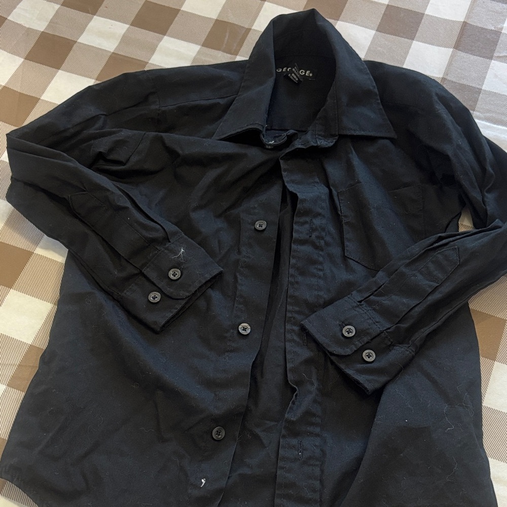 🟢10/$10 - black button down